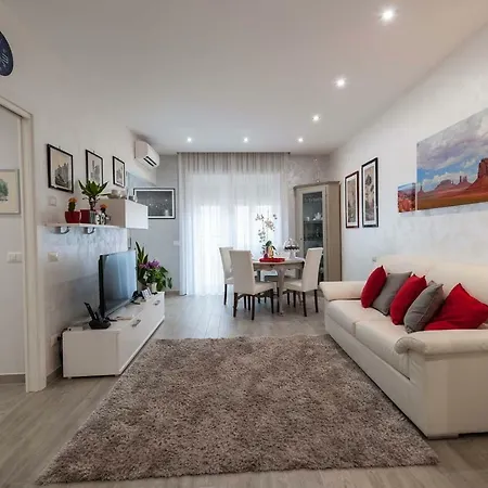 M&M House Apartment Rome Exterior photo